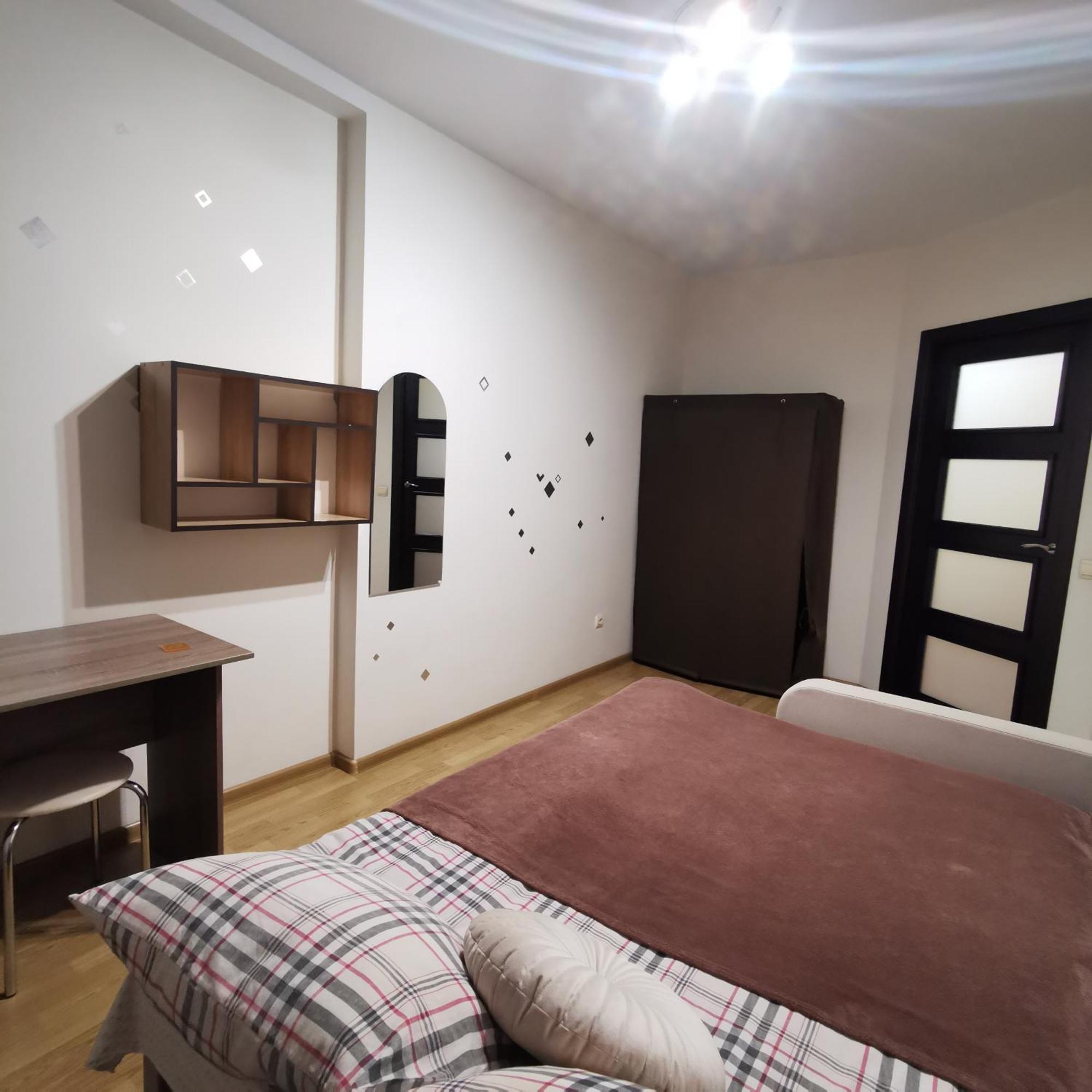 Big Apartment In Rivne Center Exteriör bild